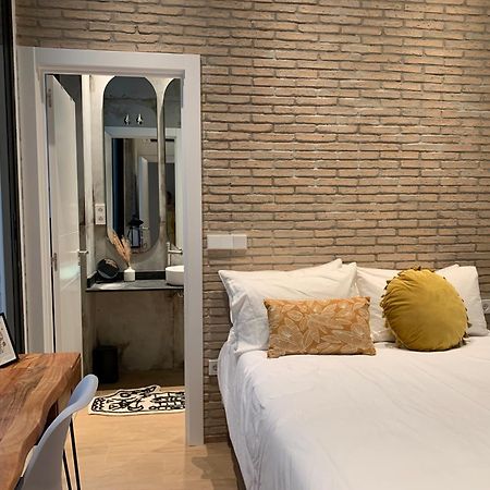 La Reina Beach Rooms Valenza Esterno foto
