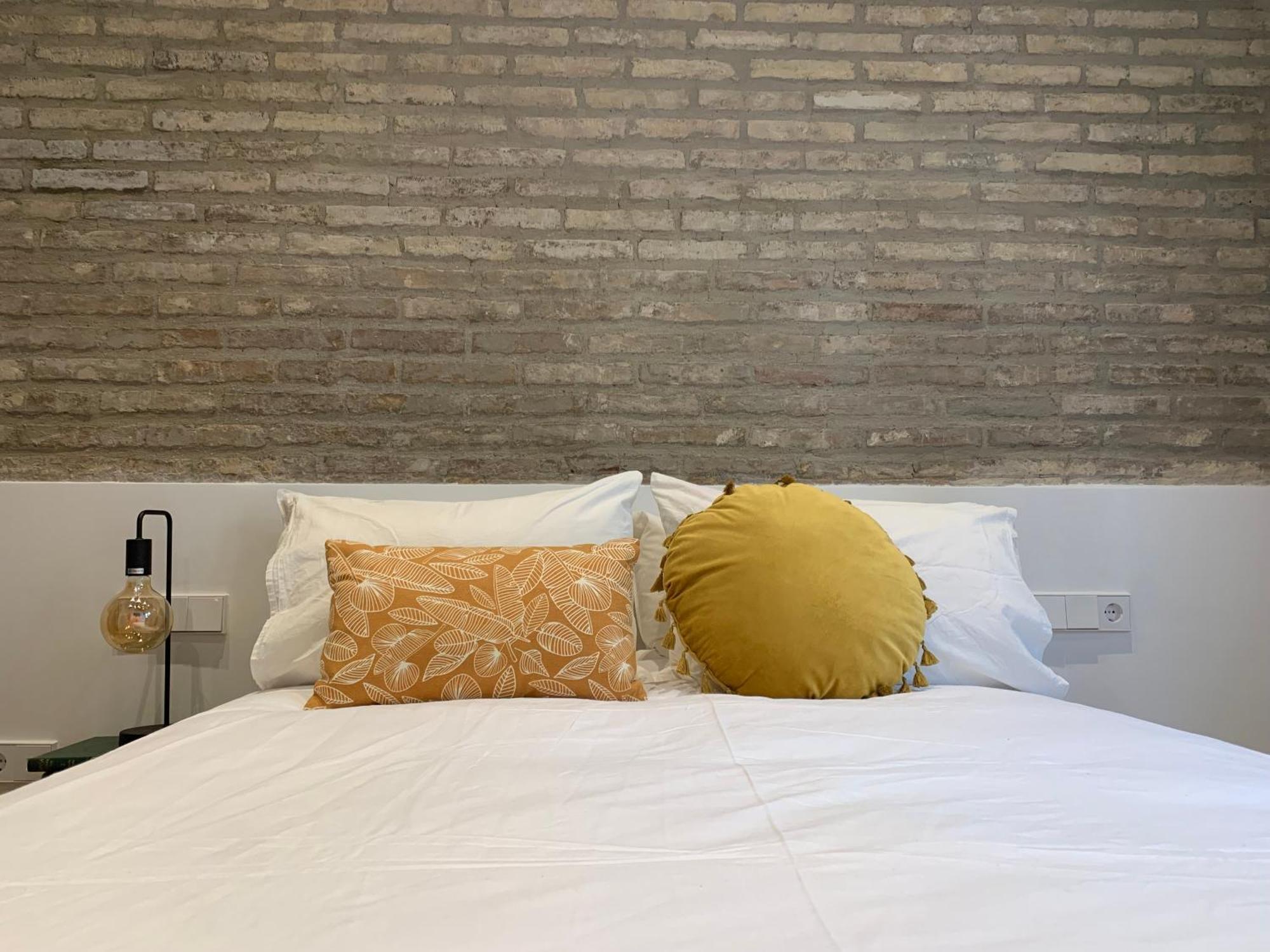La Reina Beach Rooms Valenza Esterno foto