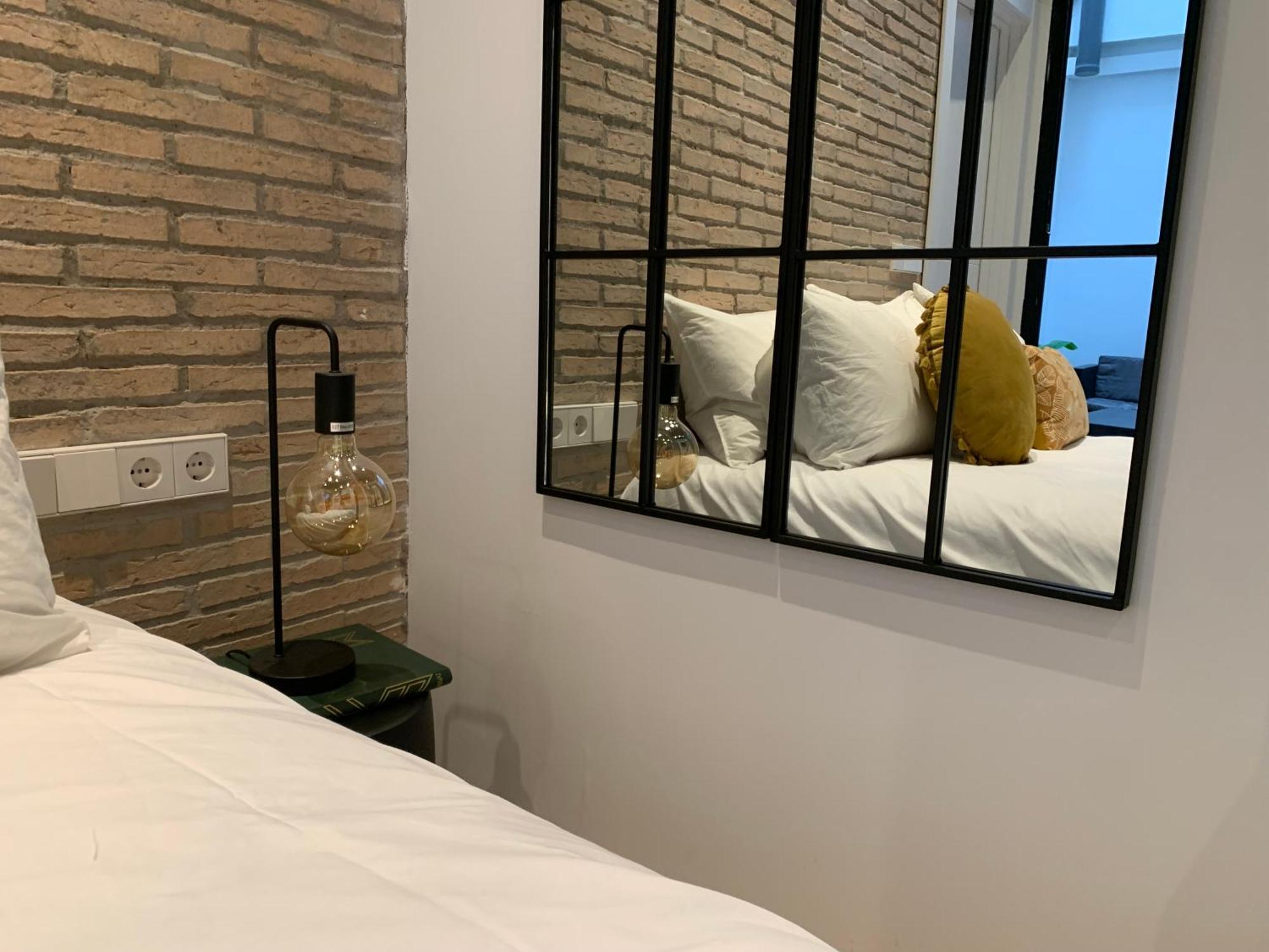 La Reina Beach Rooms Valenza Esterno foto