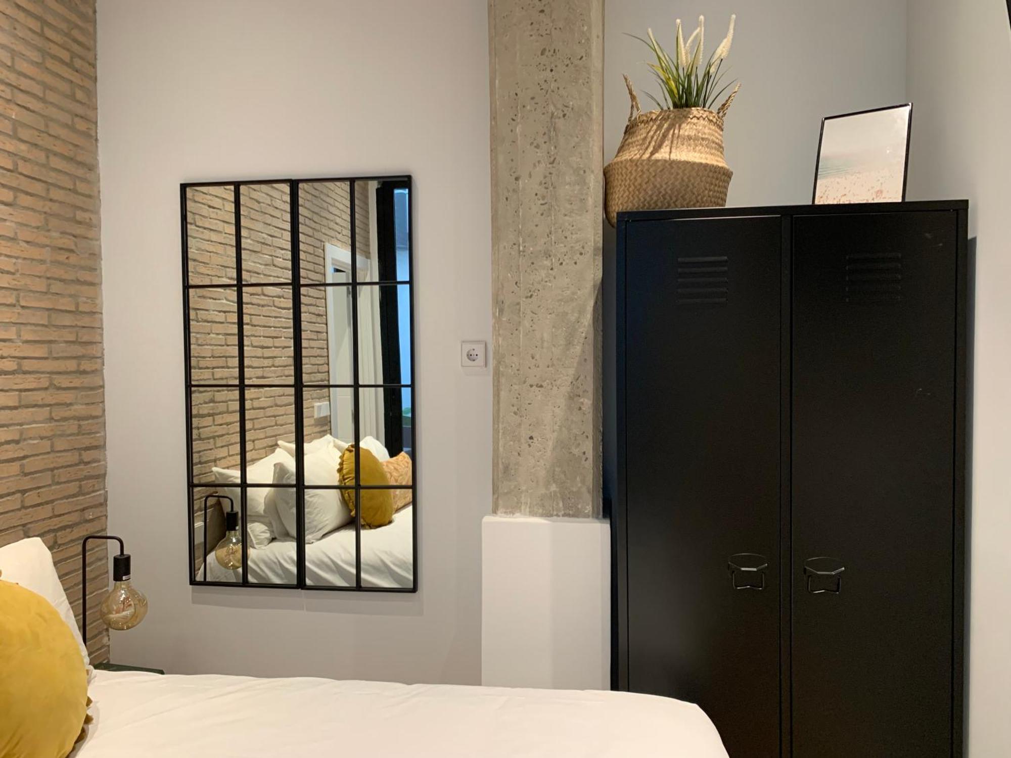 La Reina Beach Rooms Valenza Esterno foto