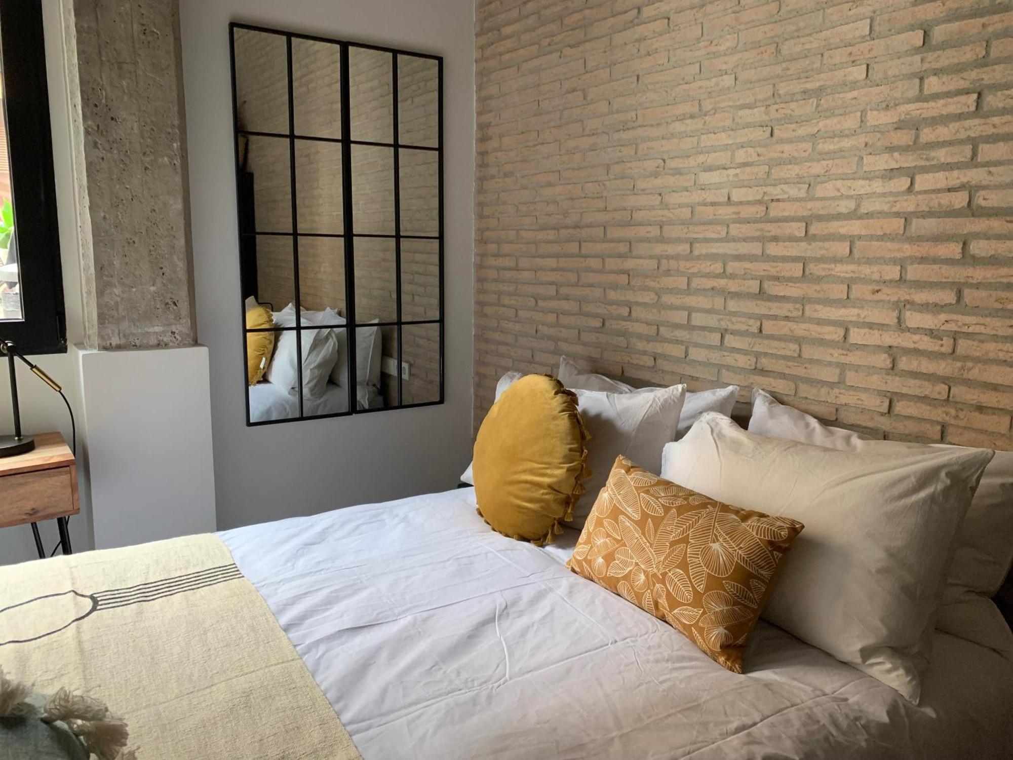 La Reina Beach Rooms Valenza Esterno foto